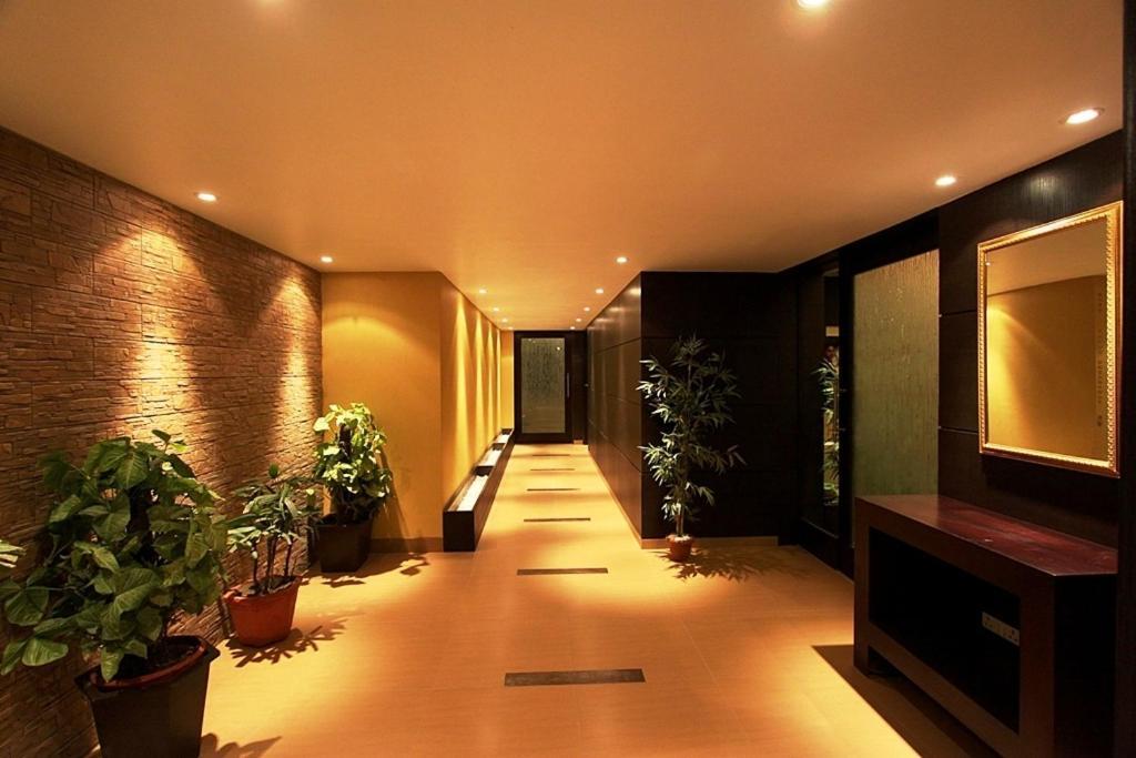Brijwasi Royal Hotel Mathura Kültér fotó