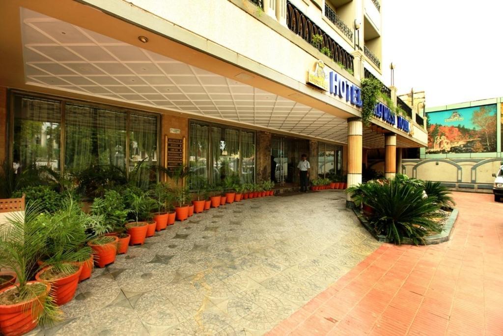 Brijwasi Royal Hotel Mathura Kültér fotó