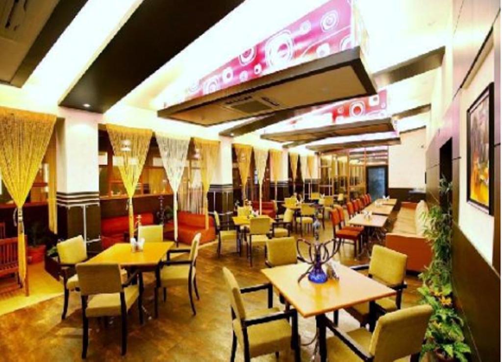Brijwasi Royal Hotel Mathura Kültér fotó